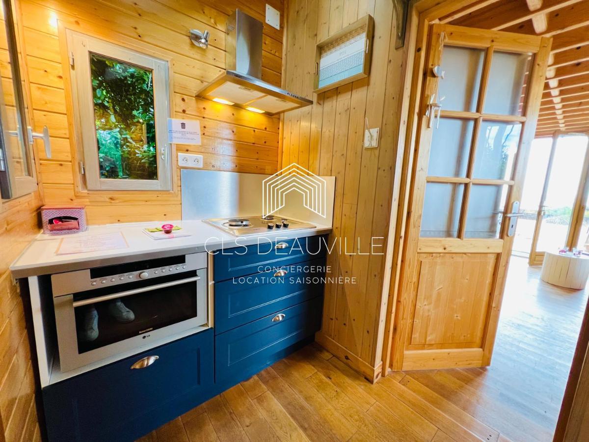 Chalet Bord De Mer Cls Deauville Cricqueboeuf Exterior photo